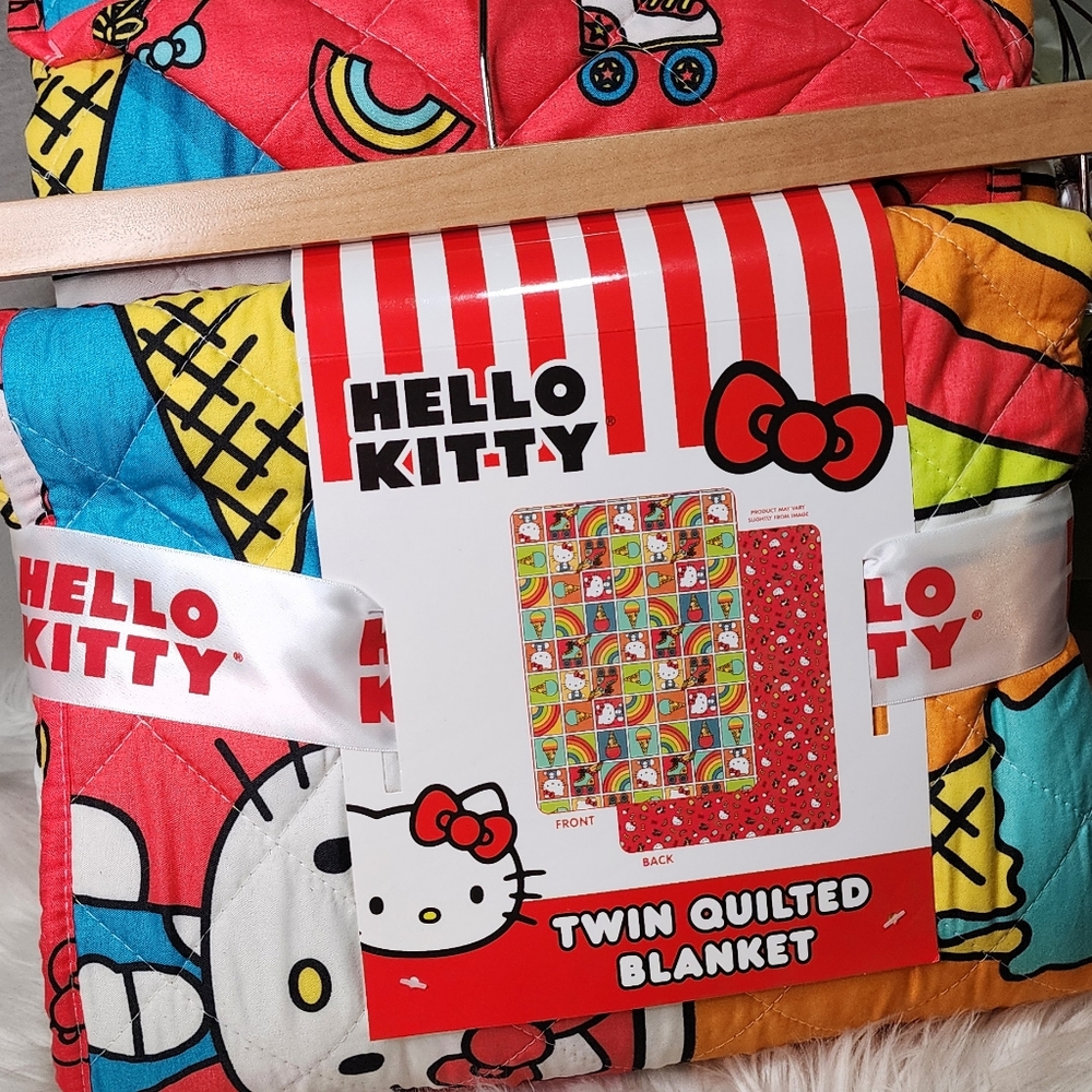 Hello Kitty Twin Quilted blanket Size:60In. X 90In new